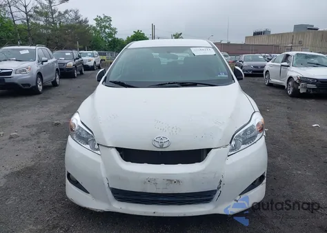 2012 Toyota Matrix S z USA, uszkodzony, nr VIN 2T1KE4EEXCC048878